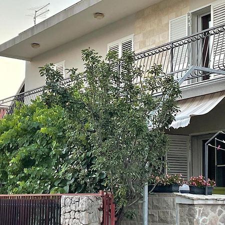 Fili Apartment Водице Екстериор снимка