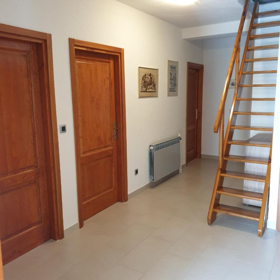 Fili Apartment Водице Екстериор снимка