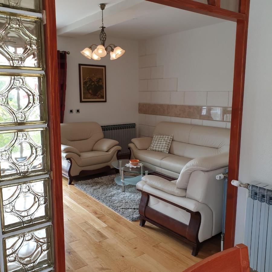Fili Apartment Водице Екстериор снимка