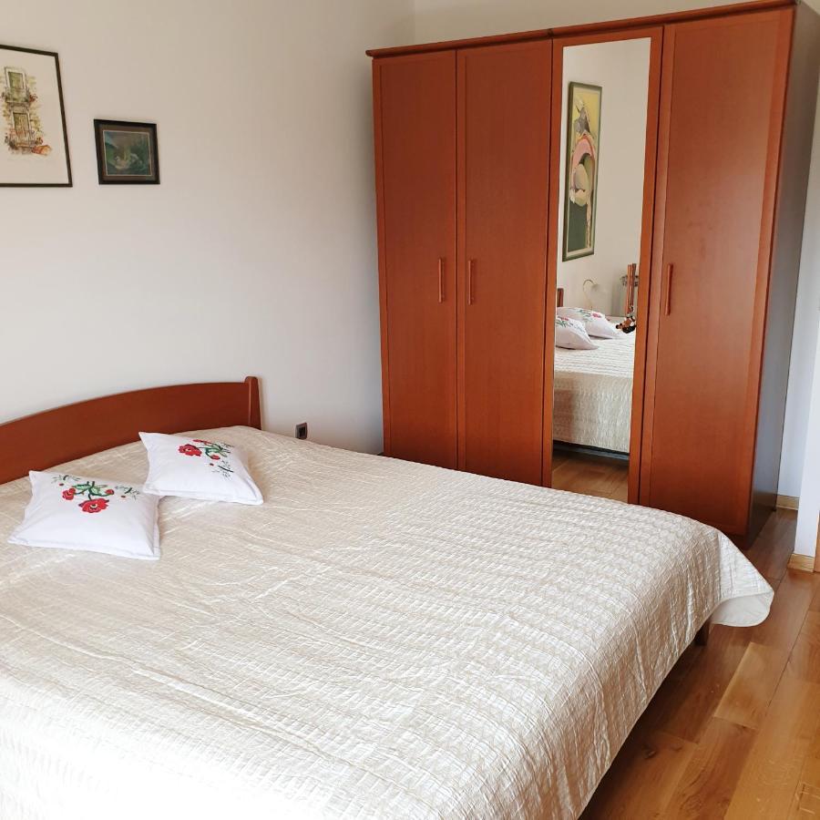 Fili Apartment Водице Екстериор снимка