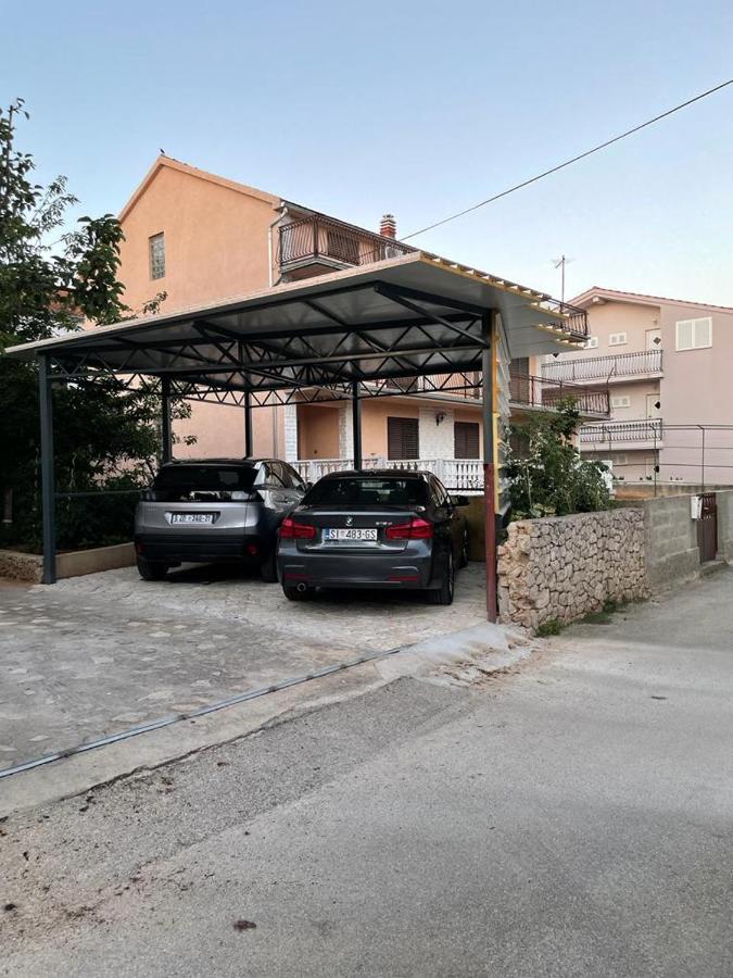 Fili Apartment Водице Екстериор снимка